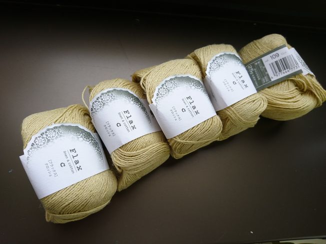 Sunday Special Tsuyose's STOREに並ぶアウトレット糸です！: 毛糸 