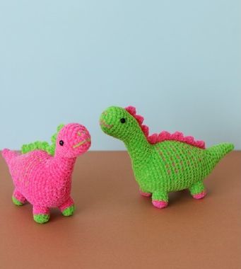 恐竜のあみぐるみ - おもちゃ/人形