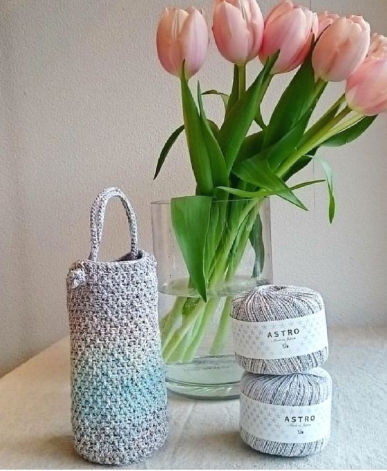 22.モリーの花のペットボトルカバー 19.モリーの花のペットボトルカバー